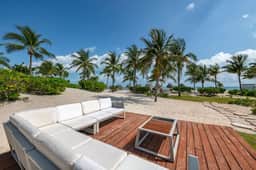 Exclusive Condo | 3BR | Beachfront & Top Amenities - Image 5