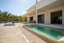 Isla Blanca Beach House |3BR |Eco-friendly Retreat - Image 2