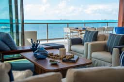 Luxury Escape | 4BR | Beachfront & Ocean Views - Image 2