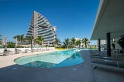 Luxury Oceanfront Condo | 3BR | Pool, Gym & Views! - Image 5