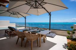 Luxury Stay | 5BR | Beachfront PH w/ Rooftop Pool - Image 2
