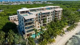 Luxury Stay | 5BR | Beachfront PH w/ Rooftop Pool - Image 4