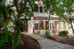 Villa Castillo | 8BR | Waterfront & Private Pool - Image 2