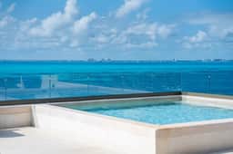 Exclusive Penthouse | 5BR | Private Roof w/ Pool - Image 5