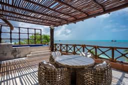 Villa Langosta | 6BR | Luxury Beachfront Stay - Image 5