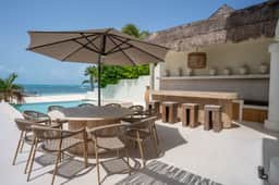 AB del Mar | 7BR | Luxury Beachfront Villa - Image 4