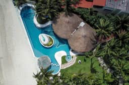 Villa Alma | 7BR | Beachfront Exclusive Villa - Image 3
