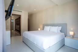 Exclusive Penthouse - 4BR - Private Rooftop - Image 4