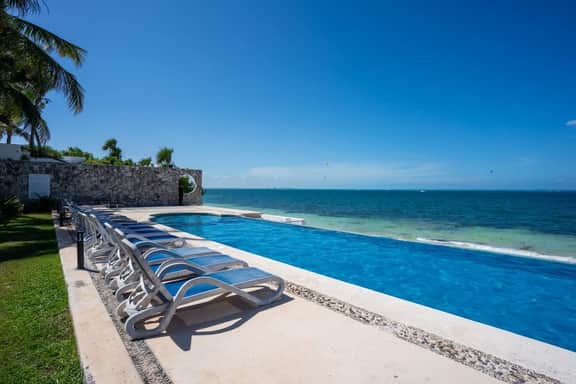 Casa Iguana | 4 BR | Beachfront Family Residence - Image 2