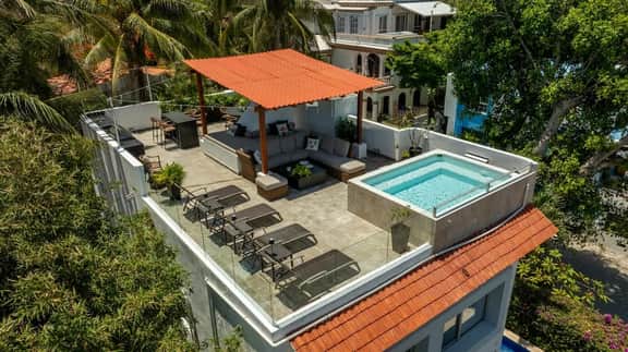 Casa Pescada | 4 BR | Beach Access Tropical Villa - Image 2