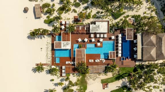 Exclusive Condo | 2BR | Pool & Beach Access - Image 2