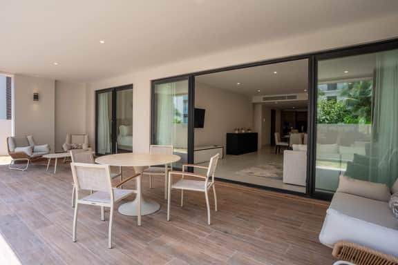 Modern Apt | 4BR | Marina & Beach Access - Image 4