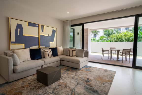 Modern Apt | 4BR | Marina & Beach Access - Image 3