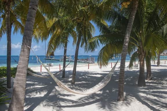 Villa Balam Nah | 6BR | Beachfront Family Oasis - Image 2