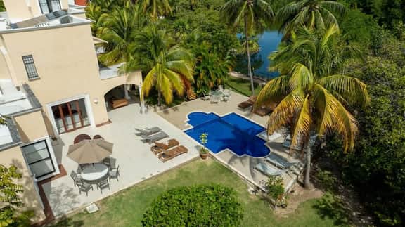 Villa Laguna del Mar | 5BR | Waterfront & Private - Image 5