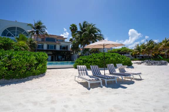 Villa Serena | 6BR | Beachfront & Private Pool - Image 3