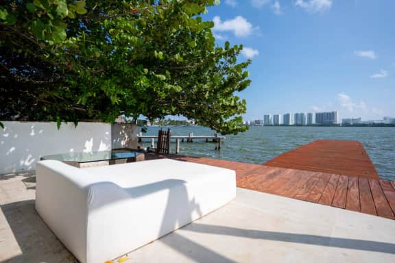 Villa La Ceiba | 5BR | Waterfront Hotel Zone Luxe - Image 5