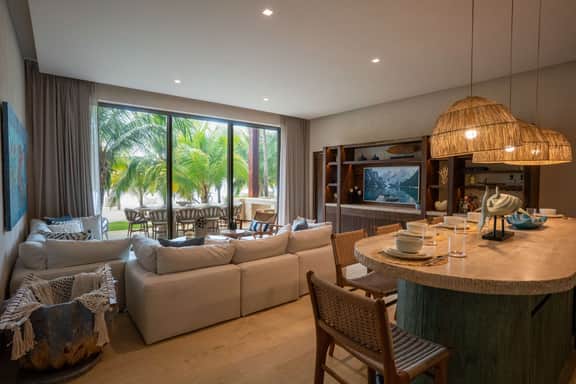 Artila 6BR Beachfront | Steps from Caribbean Blue - Image 4