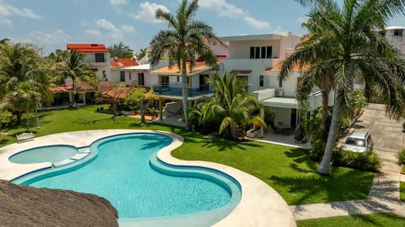 Casa Bugambilias | 3BR | Pool & Great Location - Image 1