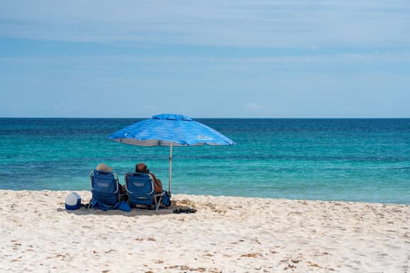Casa Marea - 2BR - Tropical Vibes & Palm Breeze Oasis - Image 1