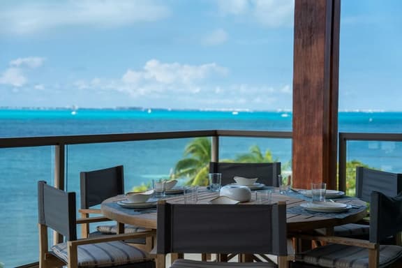 Seaside Condo | 4BR | Luxury Stay in Isla Mujeres - Image 1