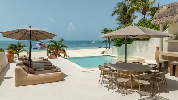 AB del Mar | 7BR | Luxury Beachfront Villa - Image 1